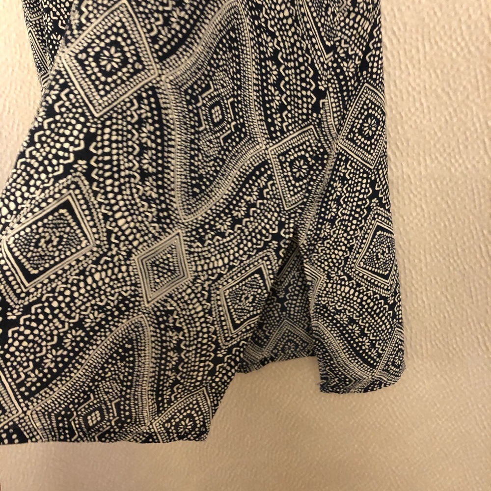 Navy print flowy camisole blouse - Picture 3 of 3